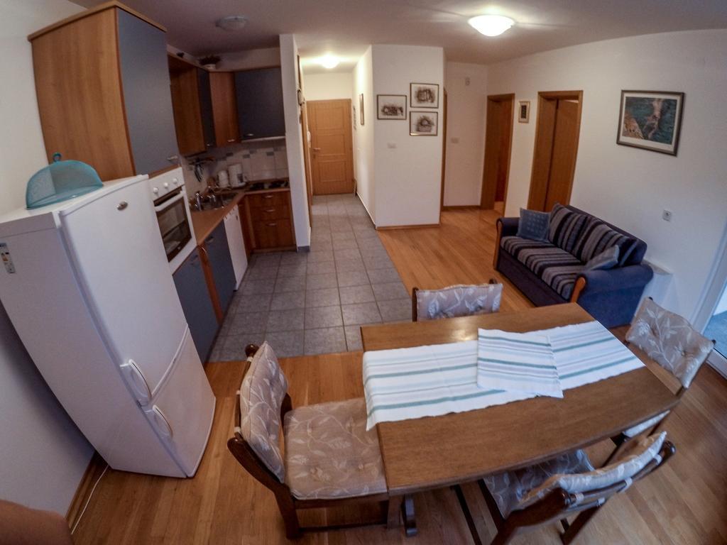 Apartments Car Kampor 客房 照片
